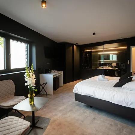 Les Thermes De By La Cour De La Reine Hotel, & Acces Gratuit Au Centre Thermal Spa