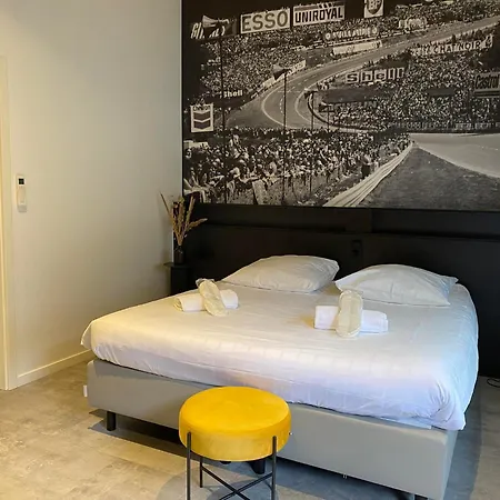 Les Thermes De By La Cour De La Reine Hotel, & Acces Gratuit Au Centre Thermal Hotel Spa