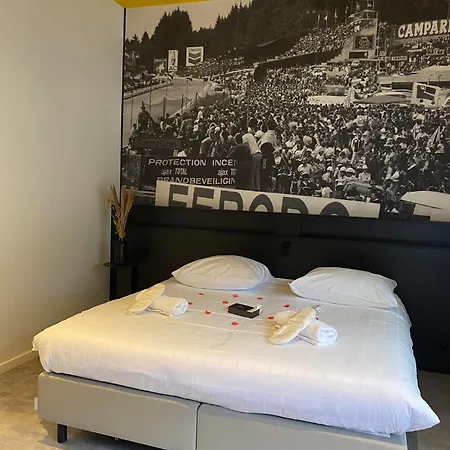 Les Thermes De By La Cour De La Reine Hotel, & Acces Gratuit Au Centre Thermal 4*