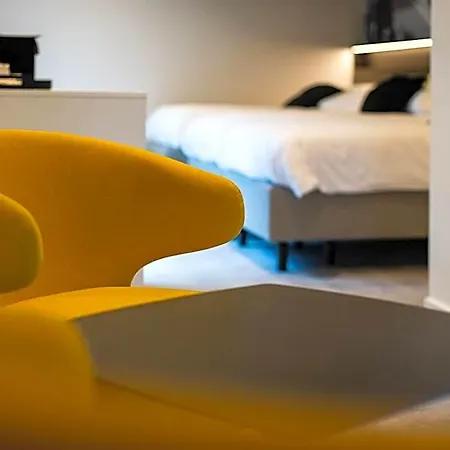 Hotel Les Thermes De By La Cour De La Reine Hôtel, Suites&accès Gratuit Au Centre Thermal 4*