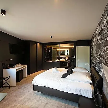 Les Thermes De By La Cour De La Reine Hotel, & Acces Gratuit Au Centre Thermal Otel Spa