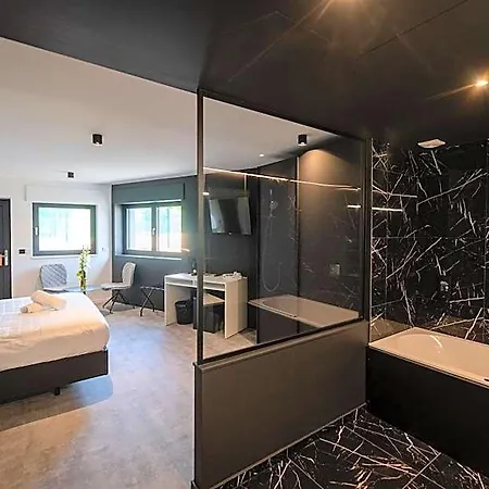 Les Thermes De By La Cour De La Reine Hôtel, Suites&accès Gratuit Au Centre Thermal Hotel Spa