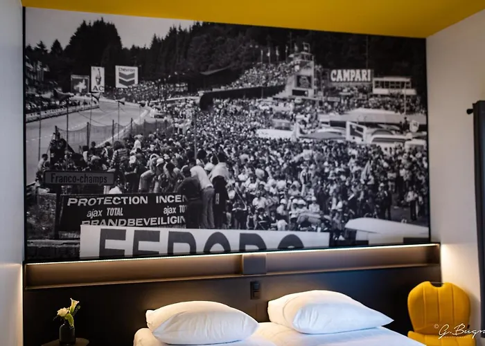 Les Thermes De By La Cour De La Reine Hôtel, Suites&accès Gratuit Au Centre Thermal Spa