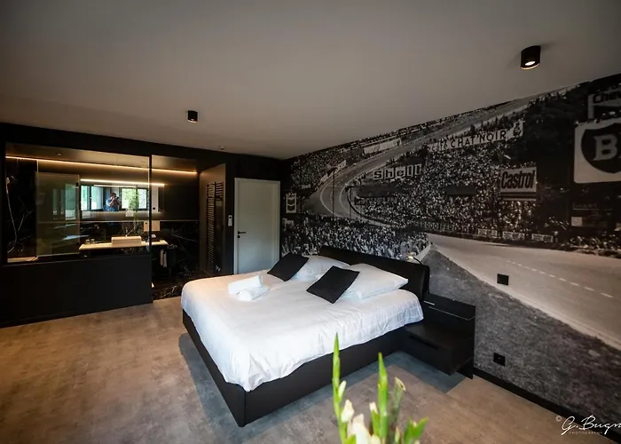 Les Thermes De By La Cour De La Reine Hotel, & Acces Gratuit Au Centre Thermal Hotel